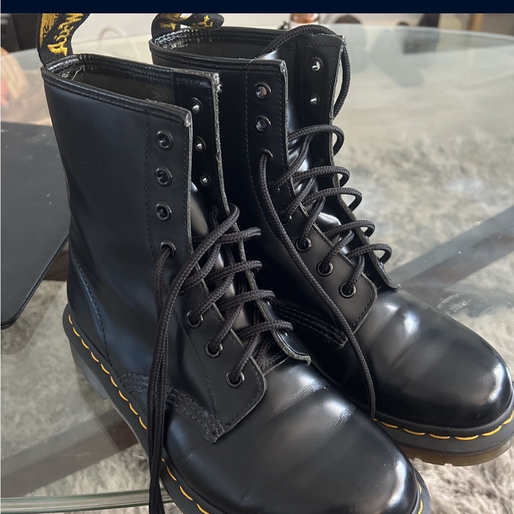 Dr Martens, leather combat boots,like new , open for questions